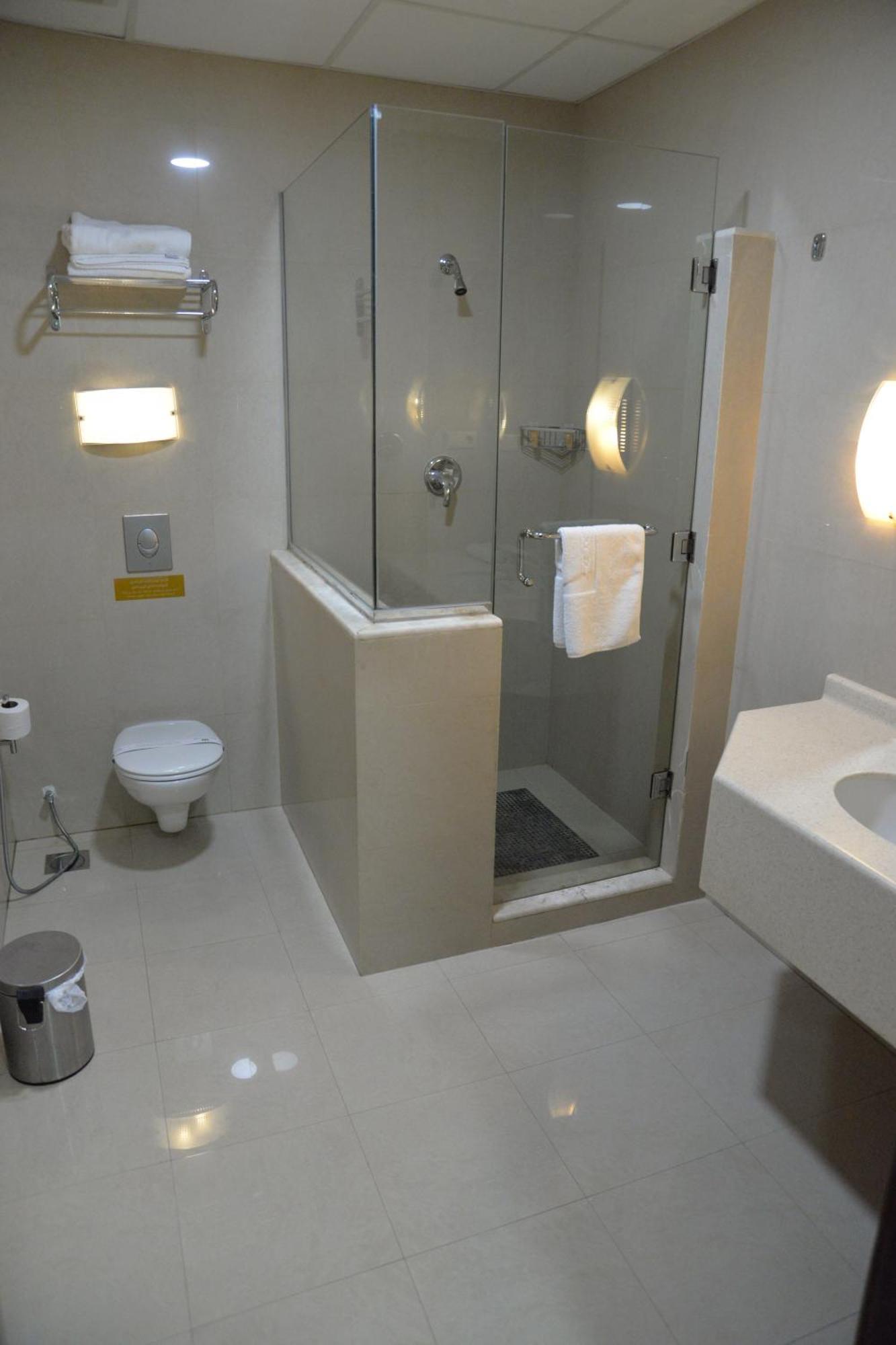 The Palace Suites Al-Khobar Eksteriør bilde