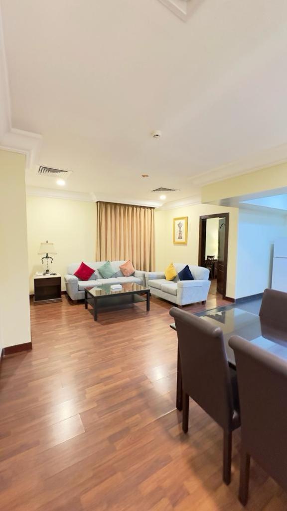 The Palace Suites Al-Khobar Eksteriør bilde