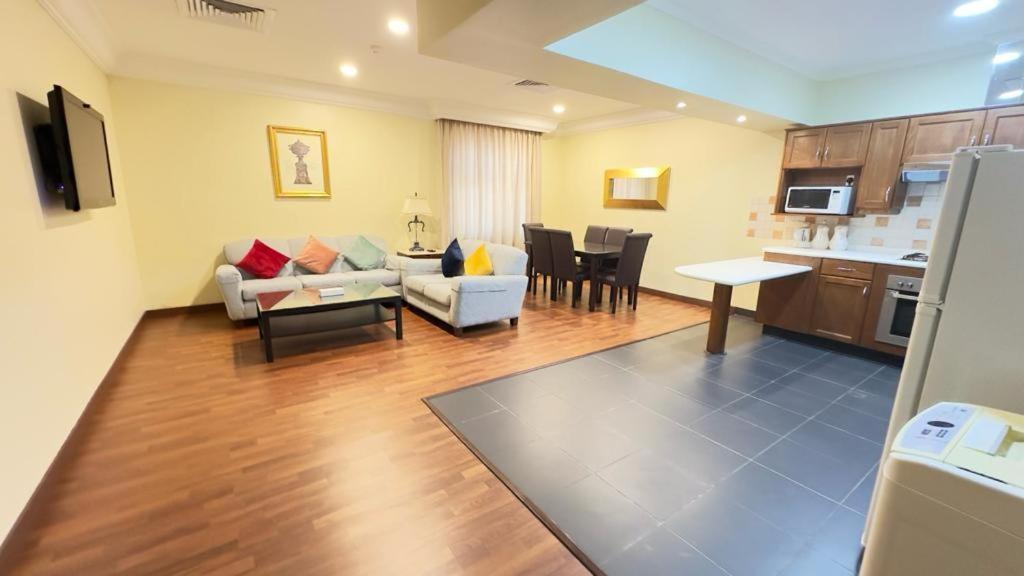 The Palace Suites Al-Khobar Eksteriør bilde