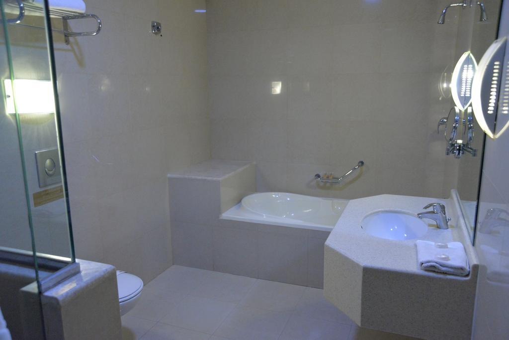 The Palace Suites Al-Khobar Eksteriør bilde
